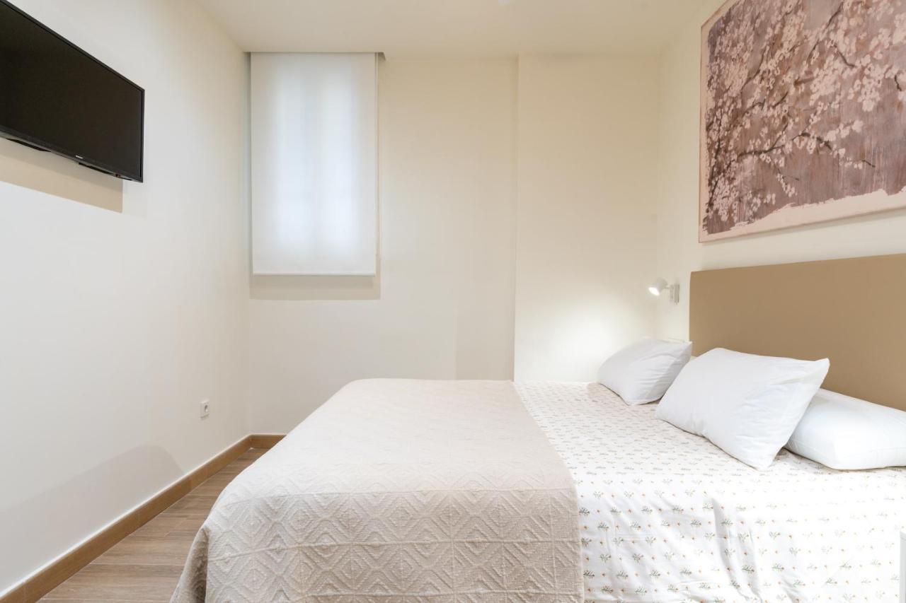 Apartamentos Cervantes 17 Sevilla Exterior foto